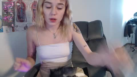 Kisi online show from 02/09/25, 07:38