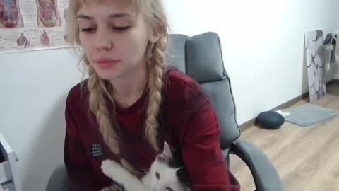 Kisi online show from 03/03/25, 07:39