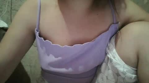 Snapshot of kismet_hot69 chatting on 01/20/25, 03:18 kismet_hot69 online show from 01/20/25, 03:18