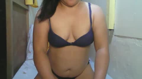 Snapshot of kiss_me_loves chatting on 01/13/26, 07:02 kiss_me_loves online show from 01/13/26, 07:02