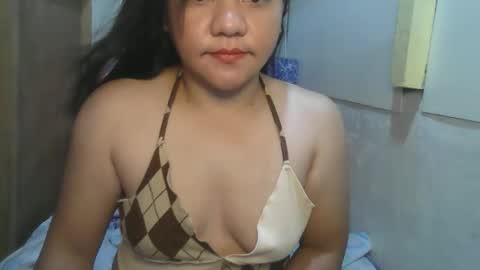 Snapshot of kiss_me_loves chatting on 05/08/26, 11:32 kiss_me_loves online show from 05/08/26, 11:32