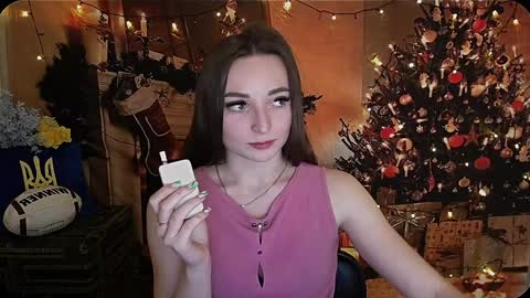 Snapshot of kiss_shy chatting on 12/22/24, 02:38 Valeria online show from 12/22/24, 02:38