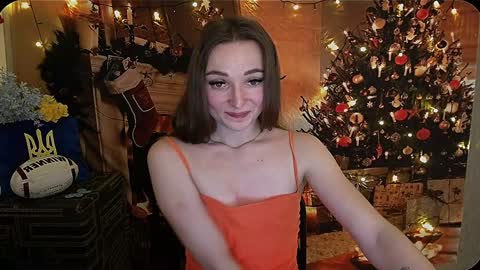 Snapshot of kiss_shy chatting on 12/25/24, 11:43 Valeria online show from 12/25/24, 11:43