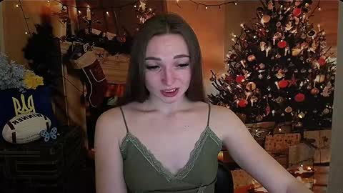 Snapshot of kiss_shy chatting on 12/28/24, 03:37 Valeria online show from 12/28/24, 03:37