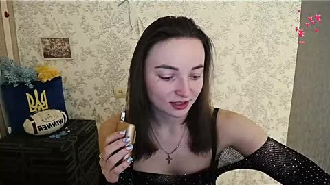 Snapshot of kiss_shy chatting on 01/21/25, 06:33 Valeria online show from 01/21/25, 06:33