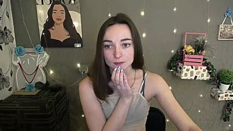 Snapshot of kiss_shy chatting on 01/29/25, 09:23 Valeria online show from 01/29/25, 09:23