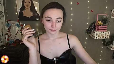 Snapshot of kiss_shy chatting on 02/24/25, 06:16 Valeria online show from 02/24/25, 06:16