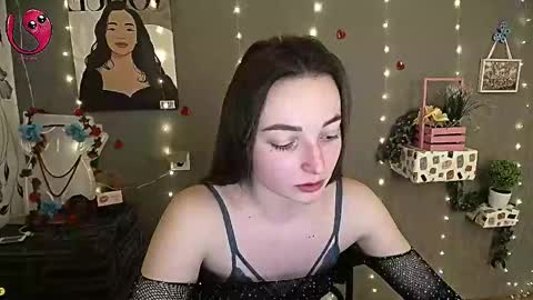 Snapshot of kiss_shy chatting on 03/02/25, 10:14 Valeria online show from 03/02/25, 10:14