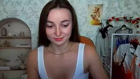 Snapshot of kiss_shy chatting on 10/12/25, 02:05 Valeria online show from 10/12/25, 02:05