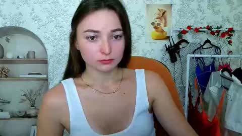 Snapshot of kiss_shy chatting on 10/15/25, 05:07 Valeria online show from 10/15/25, 05:07