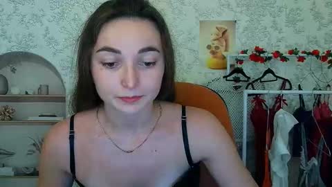 Valeria online show from 11/10/25, 03:33