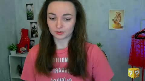 Snapshot of kiss_shy chatting on 04/25/26, 10:18 Valeria online show from 04/25/26, 10:18