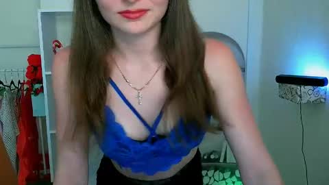 Snapshot of kiss_shy chatting on 06/07/26, 12:20 Valeria online show from 06/07/26, 12:20