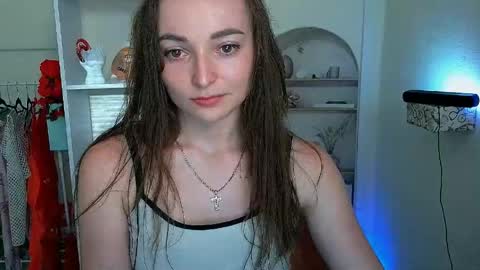 Snapshot of kiss_shy chatting on 06/08/26, 04:18 Valeria online show from 06/08/26, 04:18