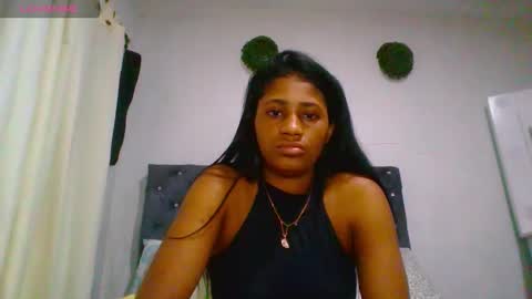 Snapshot of kiss_violet chatting on 01/15/26, 11:19 Violet online show from 01/15/26, 11:19