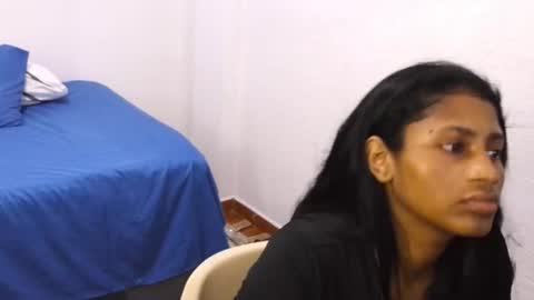 Snapshot of kiss_violet chatting on 07/15/26, 10:59 Violet online show from 07/15/26, 10:59