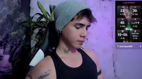 Snapshot of kiss_whitee chatting on 02/14/26, 08:33 kiss_whitee online show from 02/14/26, 08:33