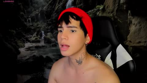 kiss_whitee online show from 03/20/26, 12:37