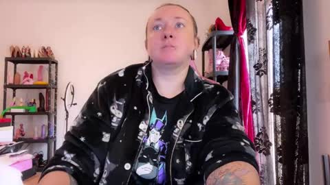 kissica online show from 12/05/25, 11:08