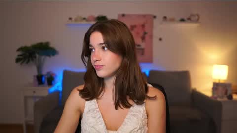 Sisi online show from 10/10/25, 01:10