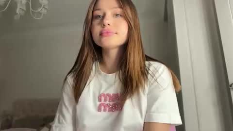 Snapshot of kisskeyy chatting on 10/01/25, 06:03 kisskeyy online show from 10/01/25, 06:03