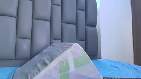 Snapshot of kissme_luna chatting on 01/10/26, 07:04 BELLA FLAME online show from 01/10/26, 07:04