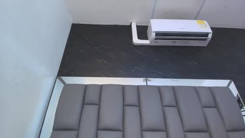 Snapshot of kissme_luna chatting on 01/15/26, 07:06 BELLA FLAME online show from 01/15/26, 07:06