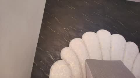 BELLA FLAME online show from 04/21/26, 07:06