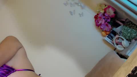 Saint Onicka online show from 12/14/24, 05:47