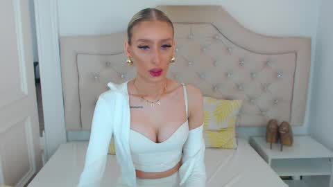 Natalie online show from 04/23/26, 08:24