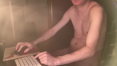 Snapshot of kissofbanned1983 chatting on 07/10/26, 09:39 kissofbanned1983 online show from 07/10/26, 09:39