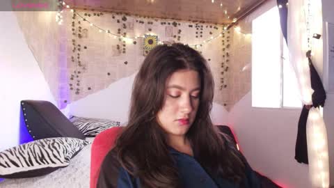 Snapshot of kisstarxxx chatting on 11/04/25, 10:20 Helena and Brad online show from 11/04/25, 10:20