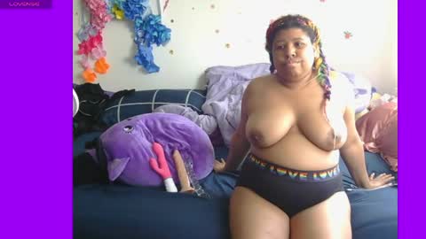 Snapshot of kitglitbomb chatting on 06/05/26, 03:07 kitten online show from 06/05/26, 03:07