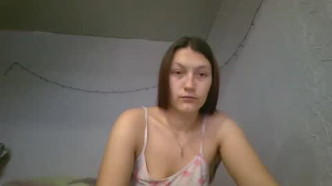 Snapshot of kiti_kitiss chatting on 01/06/26, 01:15 kiti_kitiss online show from 01/06/26, 01:15