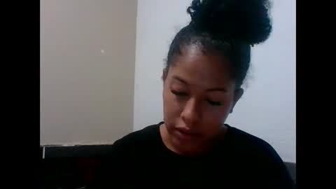 kitra_new online show from 10/30/25, 07:54