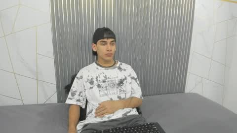 Snapshot of kitsune_44 chatting on 04/06/26, 07:26 kitsune_44 online show from 04/06/26, 07:26