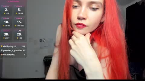 Snapshot of kitsunemoon chatting on 01/13/25, 10:35 Kitsune online show from 01/13/25, 10:35