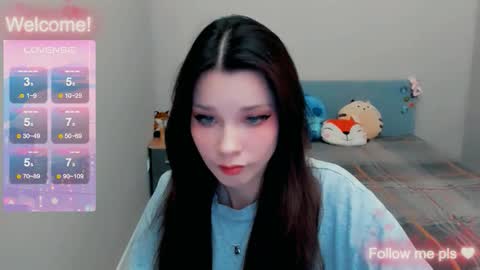 Snapshot of kitten_alisa chatting on 11/07/25, 10:10 Alissa online show from 11/07/25, 10:10