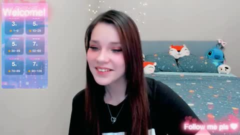 Snapshot of kitten_alisa chatting on 12/15/25, 06:23 Alissa online show from 12/15/25, 06:23