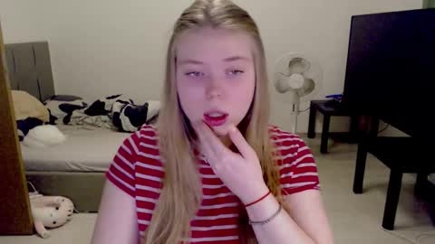 Jennyblonde and Emmabrunette online show from 11/11/25, 03:45