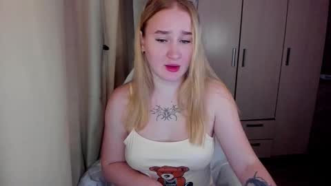 Snapshot of kitten_sun chatting on 02/26/26, 02:54 kitten_sun online show from 02/26/26, 02:54