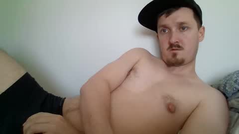 Snapshot of kittenfoxxx chatting on 02/23/25, 07:28 kittenfoxxx online show from 02/23/25, 07:28