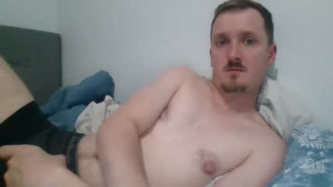 Snapshot of kittenfoxxx chatting on 09/14/25, 12:54 kittenfoxxx online show from 09/14/25, 12:54