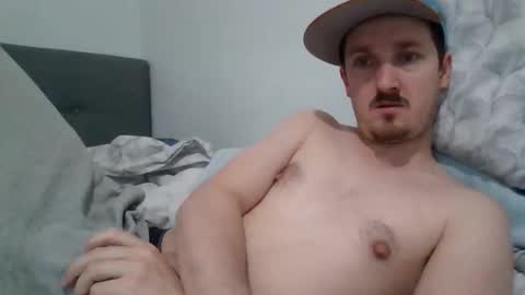 Snapshot of kittenfoxxx chatting on 11/14/25, 03:22 kittenfoxxx online show from 11/14/25, 03:22