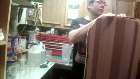 Snapshot of kittenkatch chatting on 03/17/26, 01:43 KittenKatch online show from 03/17/26, 01:43