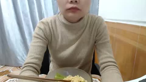 kitti_baby2x online show from 11/06/25, 01:28