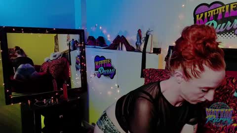 Snapshot of kittiepurry chatting on 01/18/25, 04:04 Kittie Purry online show from 01/18/25, 04:04