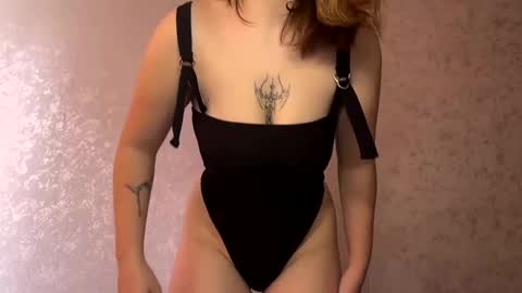 kitty_4you online show from 02/28/25, 07:26