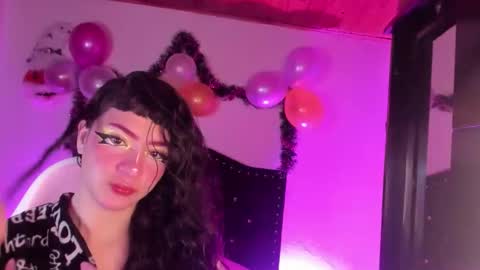 kitty__chs online show from 12/20/25, 11:28