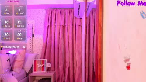 Kitty  online show from 12/12/24, 05:42